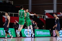 问鼎娱乐欧篮联赛程吃紧，北京首钢清晨遗憾出局，悬念犹存，年轻球员得到机会的简单介绍