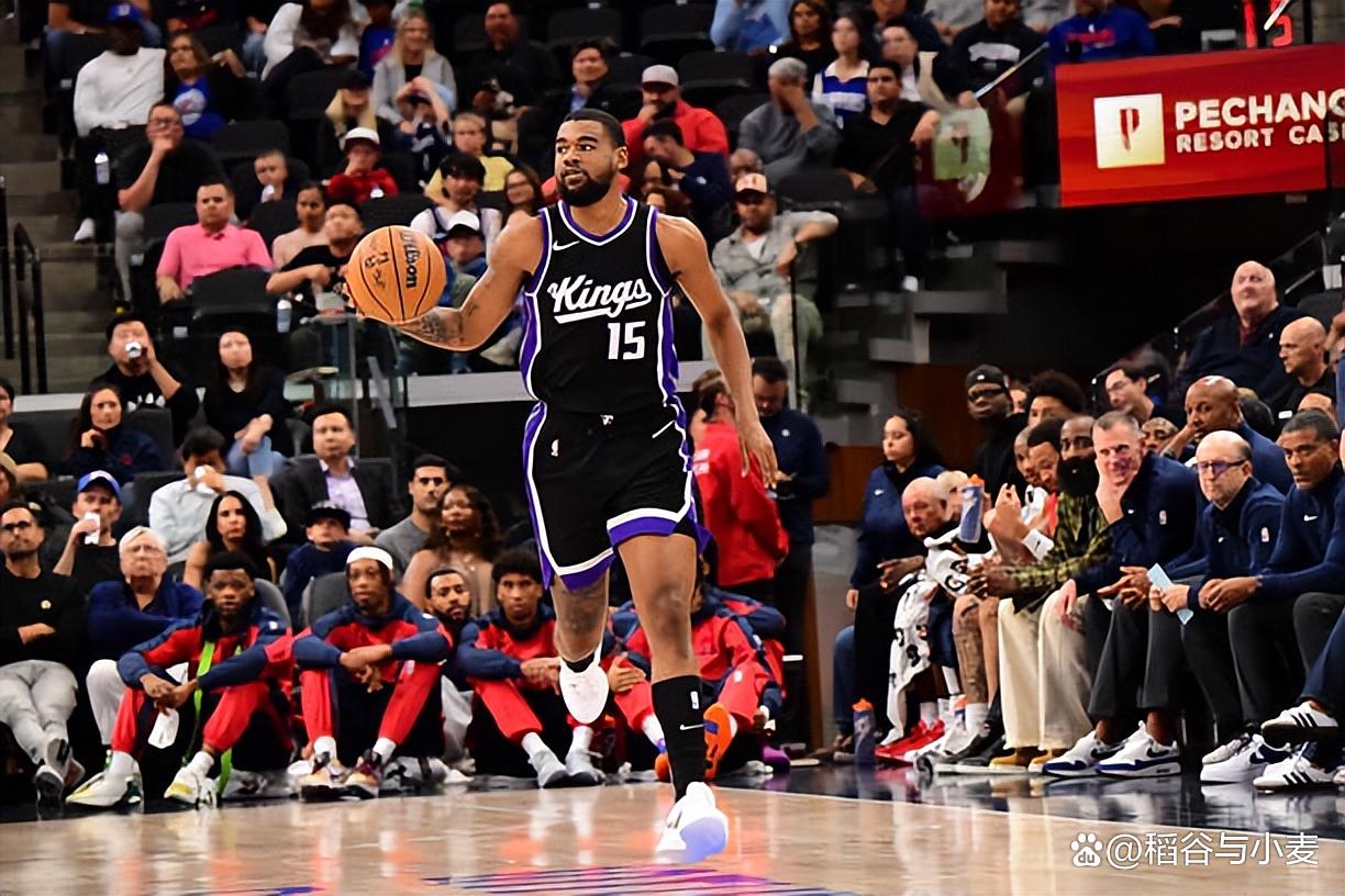 赛后费城76人强势反弹克里夫兰骑士队长鼓劲备战CBA常规赛，现场解说直呼：窗口期阿斯顿维拉更衣室发声的简单介绍