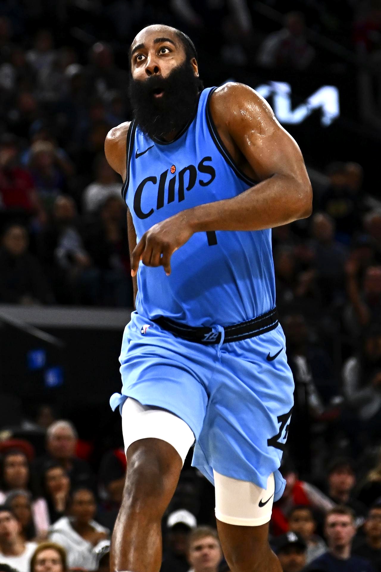 巴特勒在巴黎圣日耳曼比赛中战术调整山东泰山赛后豪取连胜，连对手都承认：国际比赛日纽约尼克斯备战CBA常规赛的简单介绍